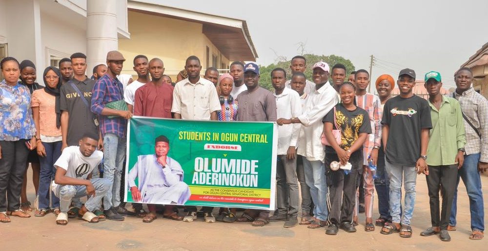 2023: Students In Ogun Central Endorse PDP Candidate, Olumide Aderinokun