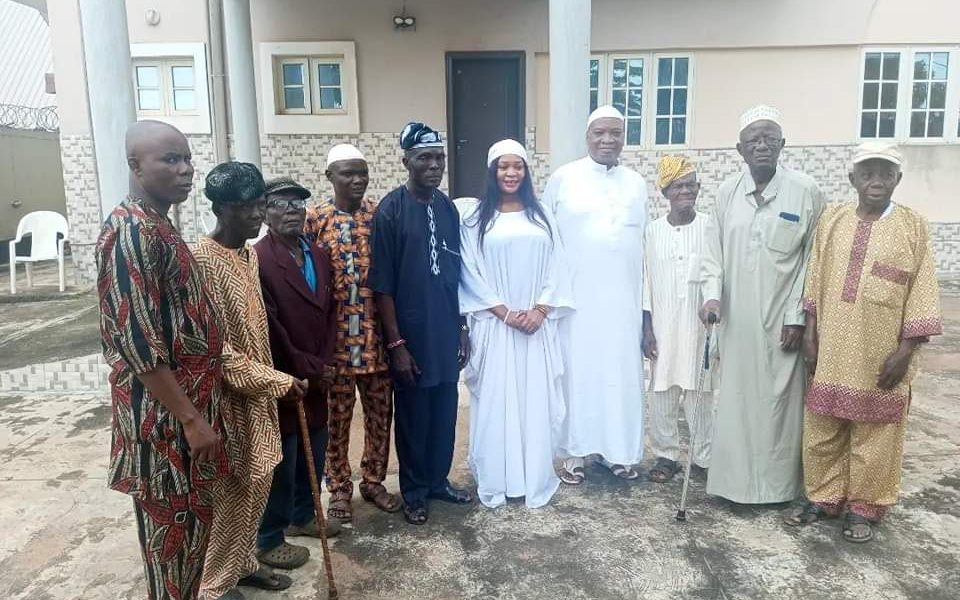 EnnyAde Concept: Enitan Adenuga Leads Team To Ijagun, Set To Launch Empowerment Program