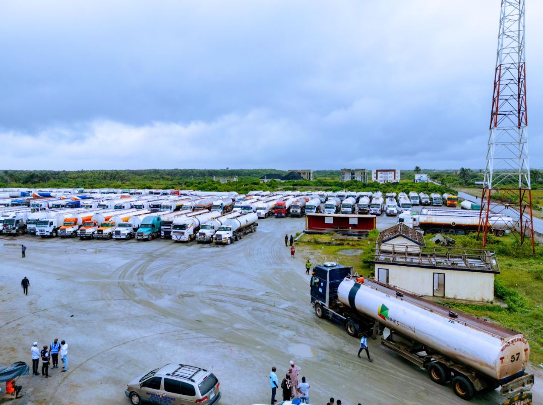 NNPC Begins Loading Petrol From Dangote Refinery In Lagos