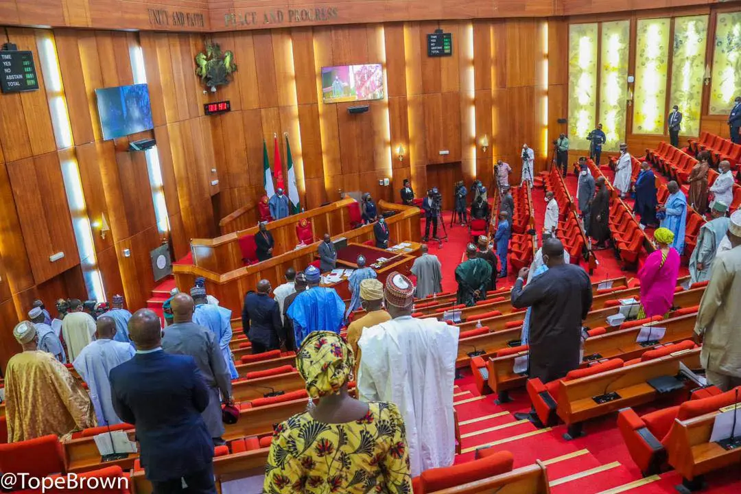 Four PDP Senators Defect To APC, Boosting Senate Majority To 72