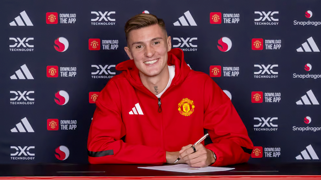 Manchester United Sign Forward Benjamin Sesko