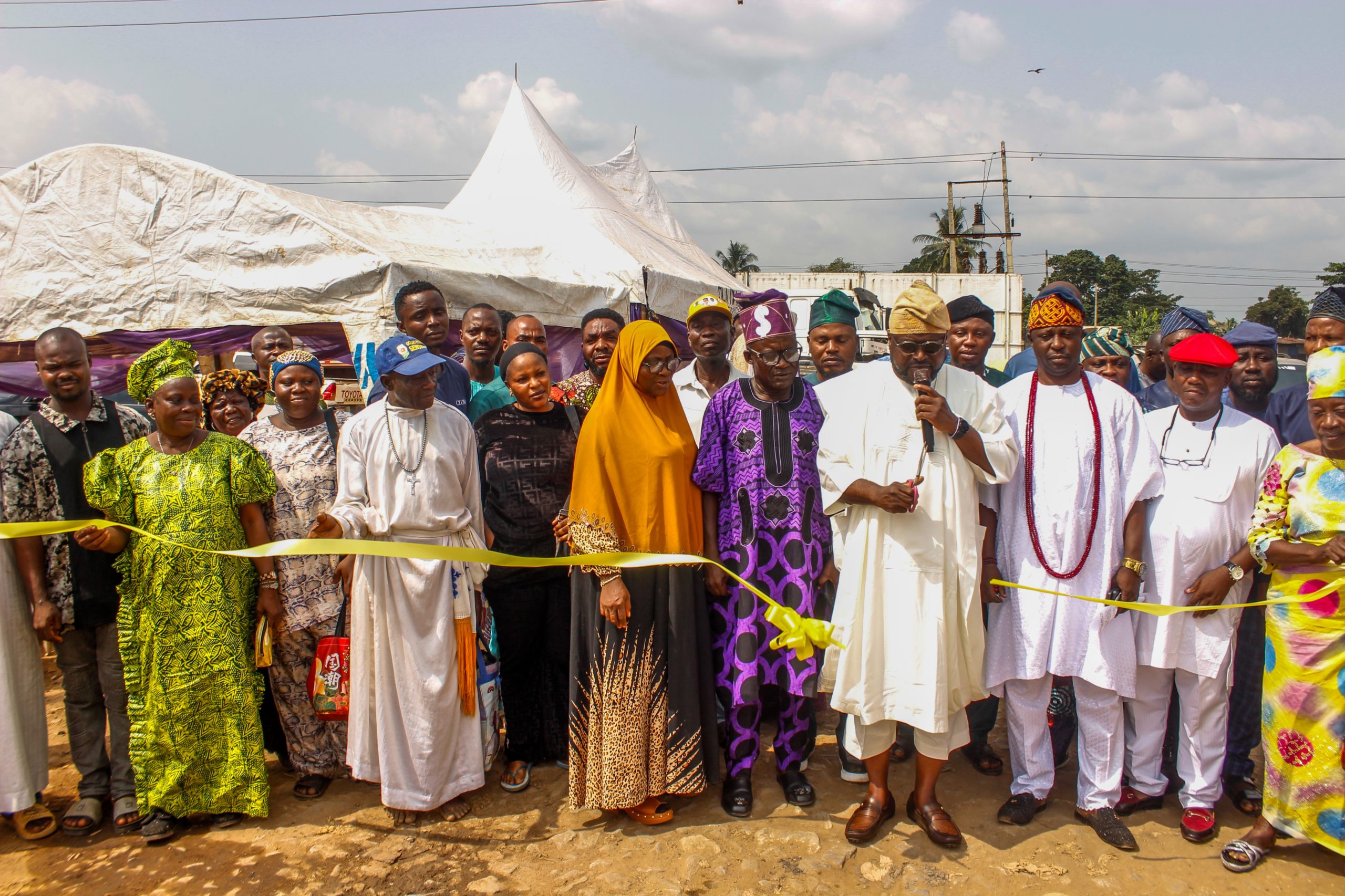 Sagamu LG Flags Off Construction Of 2.4km Ajegunle–Araromi Road