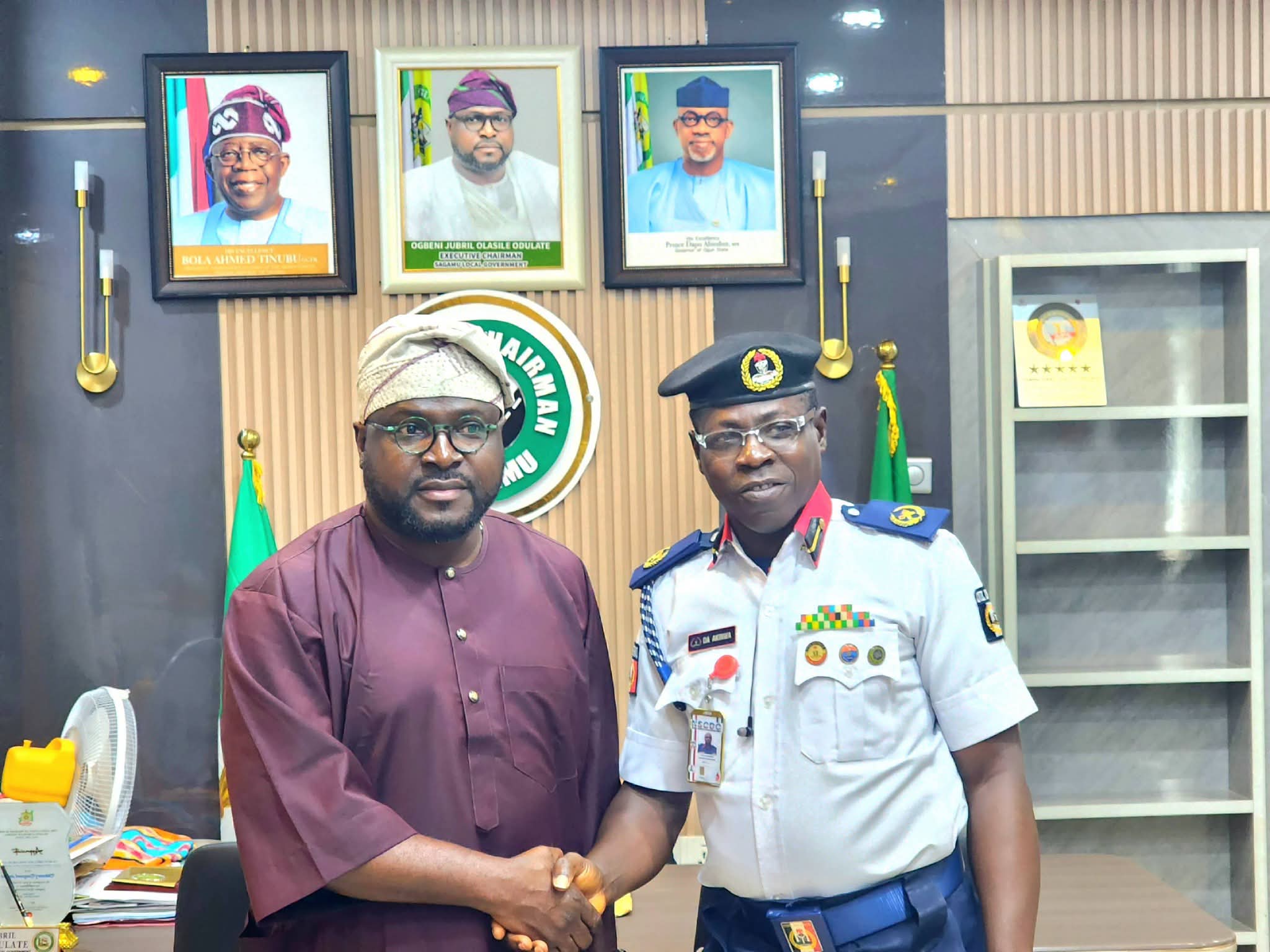Sagamu LG Boss Welcomes New NSCDC Area Commander, Reaffirms Security Partnership