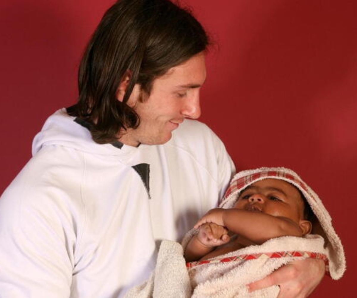 Why Messi Bathed Lamine Yamal 18 Years Ago – UNICEF Explains Viral Photos