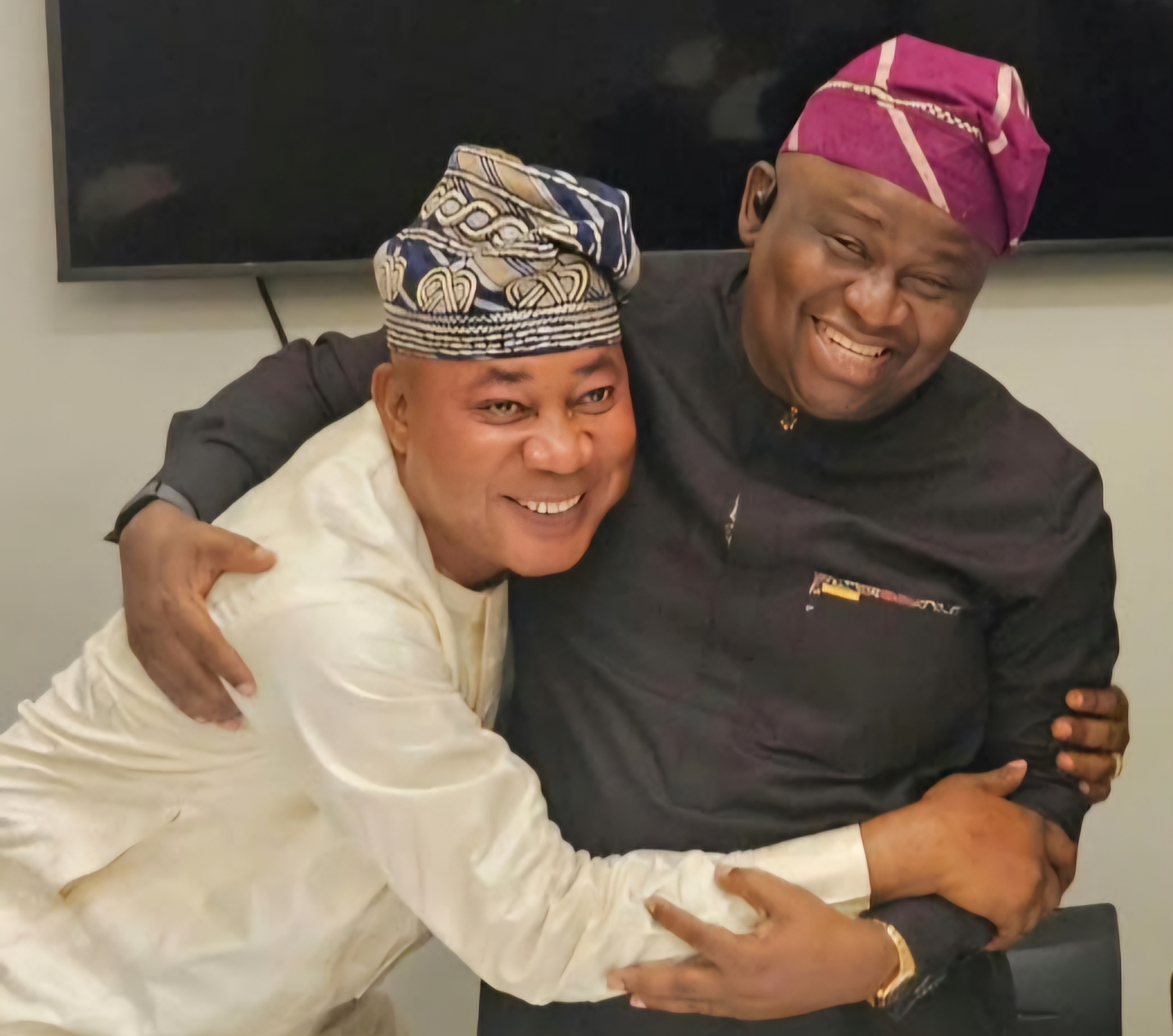 Bashorun Awosanya Presents Yayi Additional Vehicle, Campaign Items Worth Millions